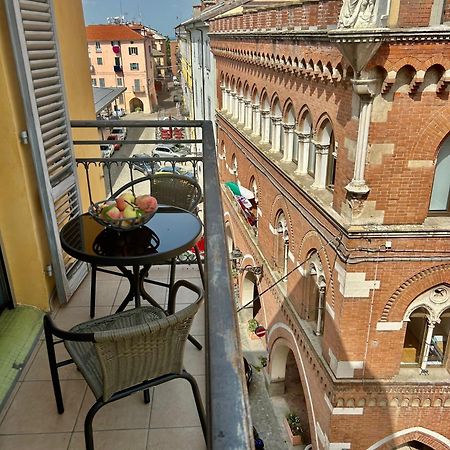 La Coccola Di Cuneo Apartment Luaran gambar