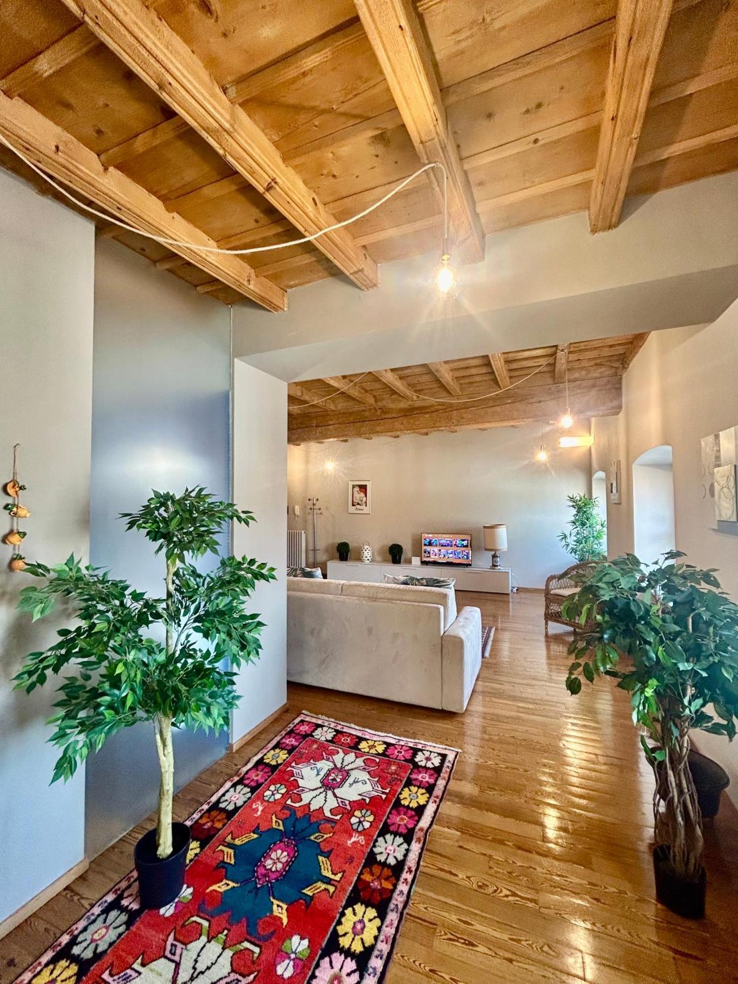 La Coccola Di Cuneo Apartment Luaran gambar